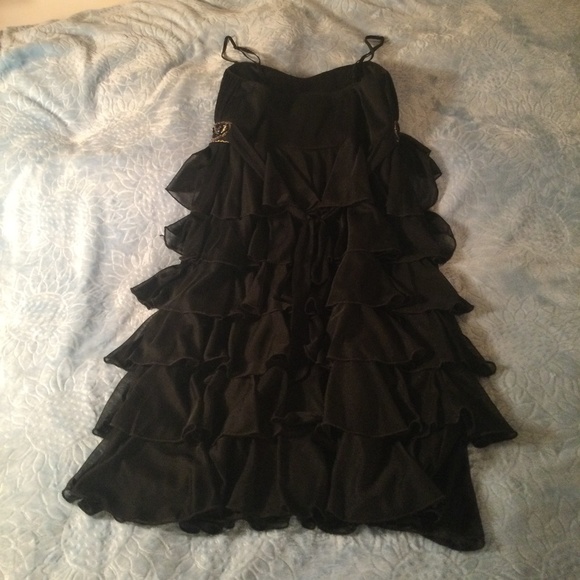 Cute black layered ruffle midi dress with sparkle sequins by Connected Apparel - Picture 5 of 13